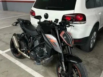 ktm - 1290 super duke r