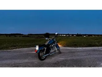 harley sporster 833 costum