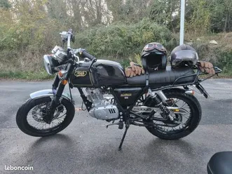 mash 125 black seven 2019