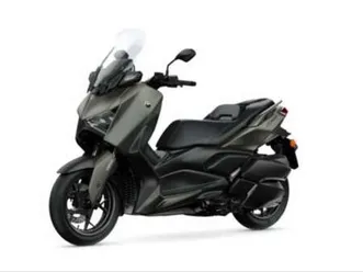 yamaha x-max 300 modello kamo verde