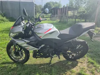 aprilia tuono 125
