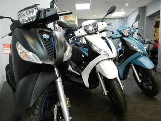 piaggio medley s e5+ choice of colours