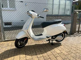 vespa-sprint-125-neufahrzeug-abs-b196