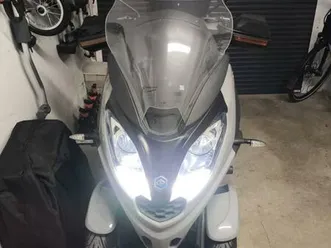 piaggio mp3 300 hpe