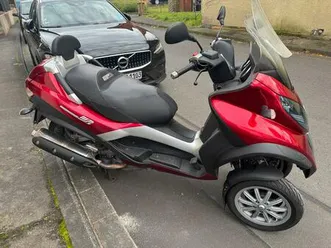 piaggio mp3 400 lt