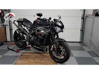 triumph-speed-triple-1050-rs