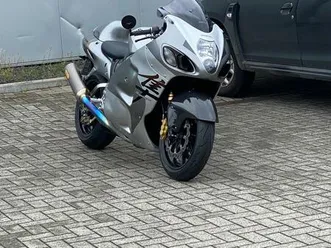 hayabusa 1300 gen1 carbon / titan