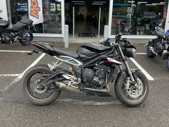 triumph street triple 765