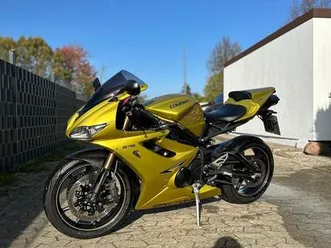 triumph daytona 675