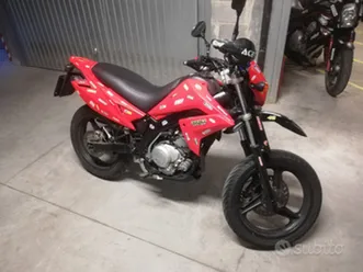 malaguti 125 cc x3m motard