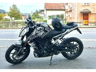 ktm duke 390 (2023) canton saint-gall -