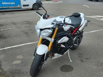triumph speed triple r