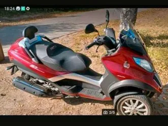 piaggio mp3 400