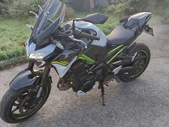 z 900