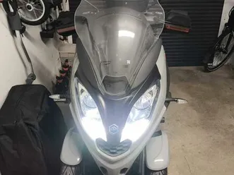 piaggio mp3 300 hpe