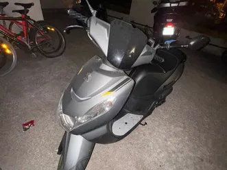 peugeot kisbee scooter