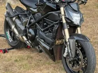 ducati streetfighter 848