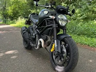 ducati monster 1100 evo