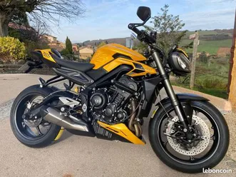 triumph 765 street triple rs 4950kms modele 2023 garantie 6 mois etat proche du neuf