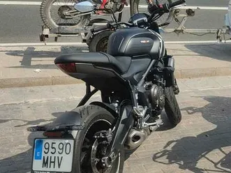 triumph - trident 660