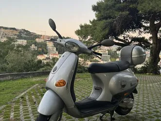 vespa et2 49 cm3, 2004 god.