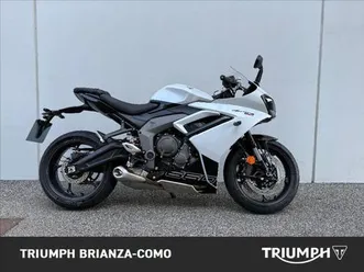 triumph daytona 660