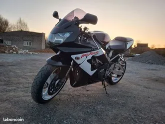 vend ou échange honda 929 cbr