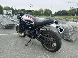 yamaha xsr 700 xtribute - ligne mivv - batterie neuve