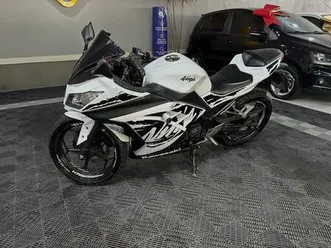 kawasaki ninja 300 abs