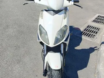 vendo ou troco scooter aprilia sportcity 125 encosta do sol