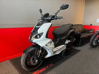 peugeot speedfight 4 pure 4-takter tilbud nå.