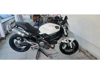ducati monster 696