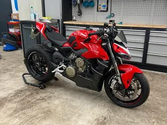ducati streetfighter v4