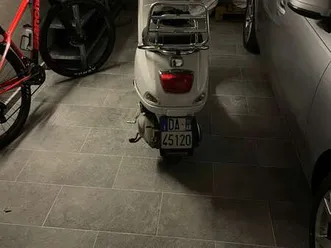 vespa lx 150 bianco