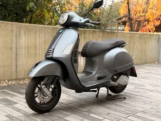vespa gts 125 supersport // leovince // grau matt // wenig km