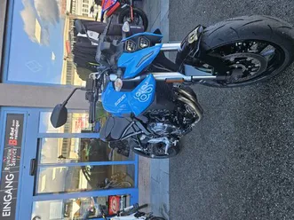 moto neuve: suzuki gsx-8s