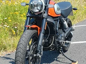 ducati scrambler icon 800