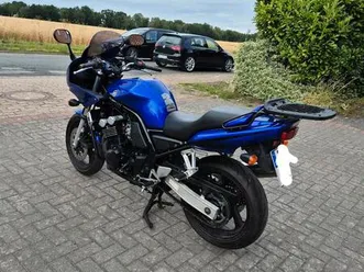 yamaha fzs 600
