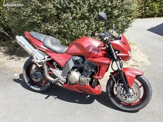 kawasaki z 750■contrôle technique ok datant du 17/07/2025■3000 à débattre