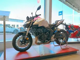 honda - cb 1000 hornet