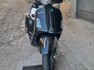 piaggio vespa 300 gts - 2025