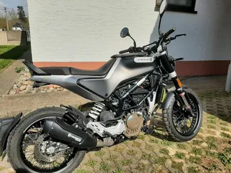 husqvarna svartpilen 125