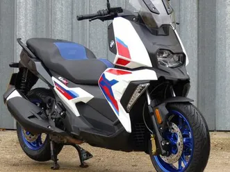 2024 bmw c400x – premium urban scooter with fsh & service plan until march 2027