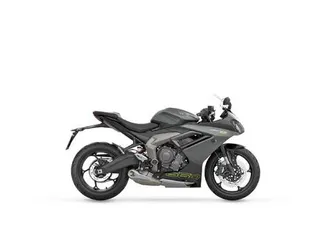 triumph daytona 660