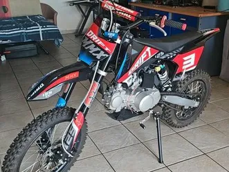 125 cc dirt bike drift