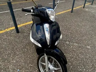 piaggio liberty 125 cc