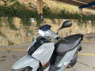peugeot tweet gt 125 ccm canton neuchâtel -