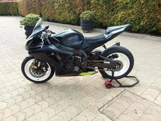 suzuki gsx r 750