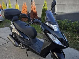 kymco yager gt 125 kat b tylko 1000km przebiegu! nowa sól