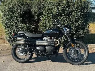 triumph scrambler 900 nuovo con 800€ di vantaggio